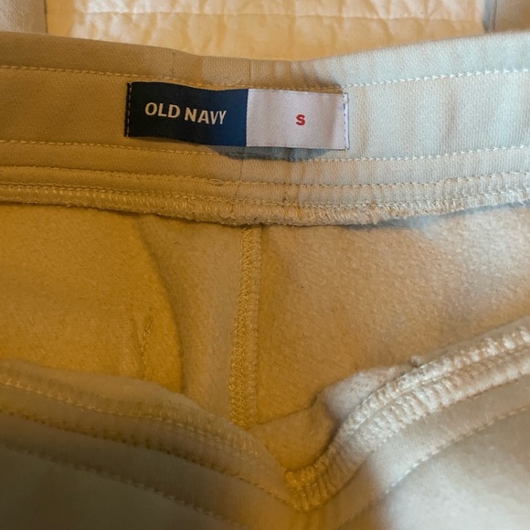 Old Navy Cream Sweatpants size Small - Picture 4 of 5